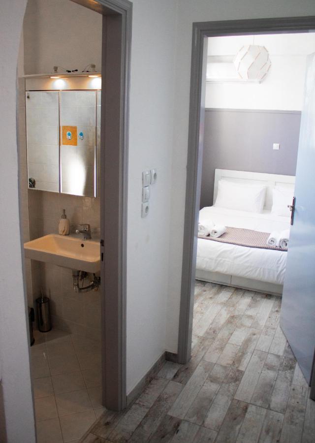 Emvi Apartments III Seaview Near Airport Artemida  Exterior foto