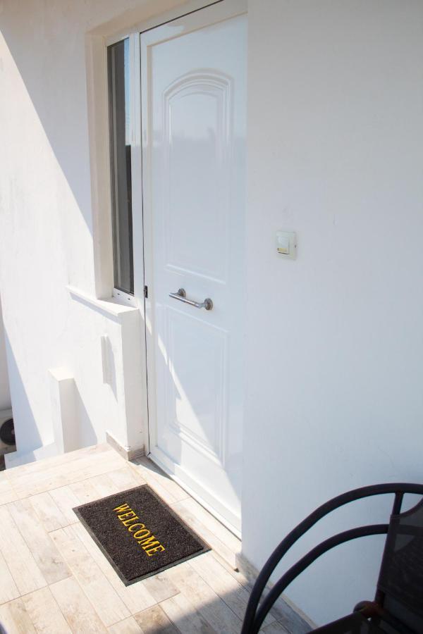 Emvi Apartments III Seaview Near Airport Artemida  Exterior foto